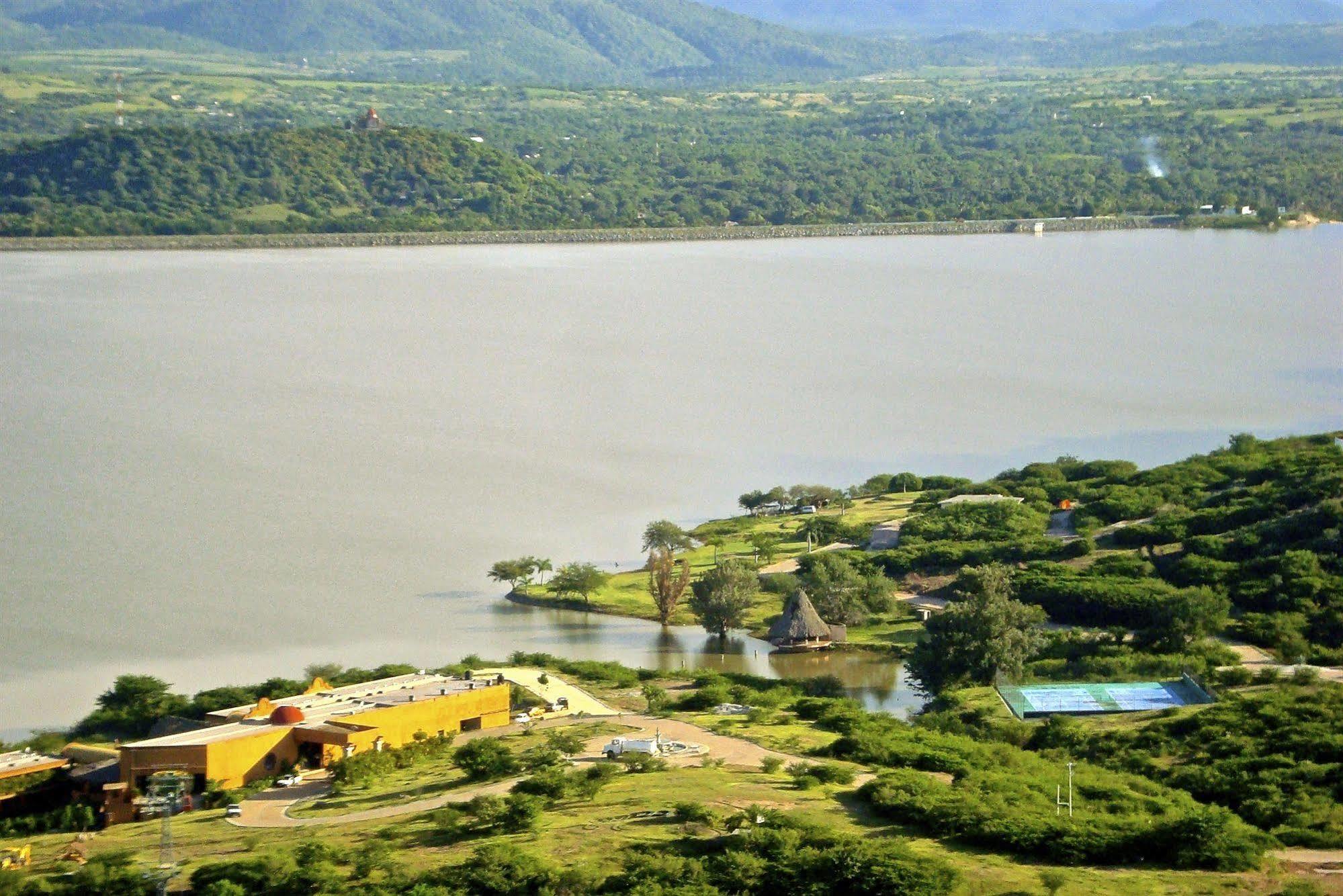 Vida En El Lago Hotel Tepecoacuilco de Trujano Ngoại thất bức ảnh